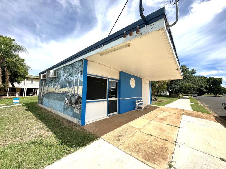 Click to view all images 2 Tennyson Street Alpha QLD 4724 - Image 2