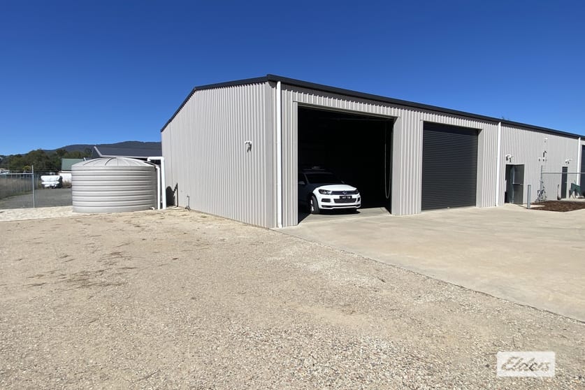 Click to view all images 2/2 Forge Court Tangambalanga VIC 3691 - Image 3