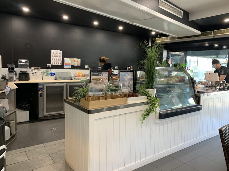 Click to view all images 1&2/137-143 Racecourse Road Ascot QLD 4007 - Image 3
