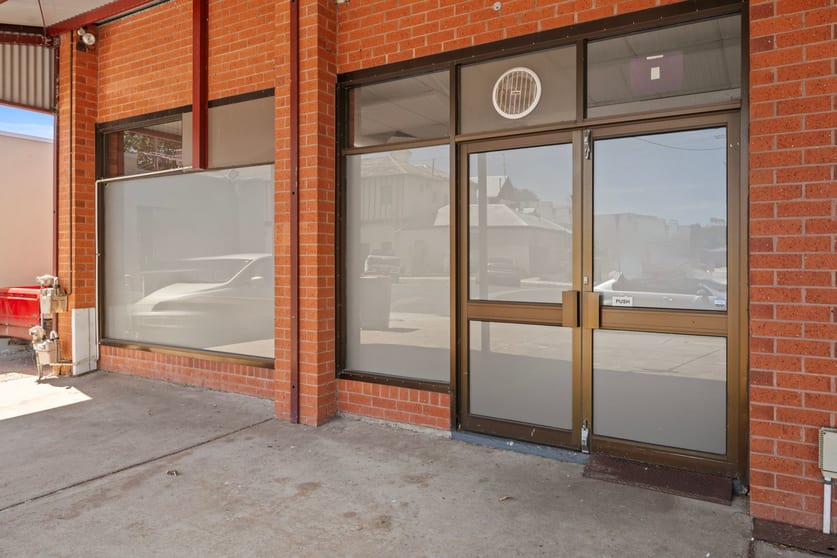 Click to view all images 1/2 Graham Street Bacchus Marsh VIC 3340 - Image 2