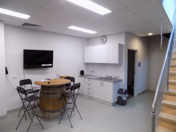 Click to view all images 6/56 Bond Street Mordialloc VIC 3195 - Image 3