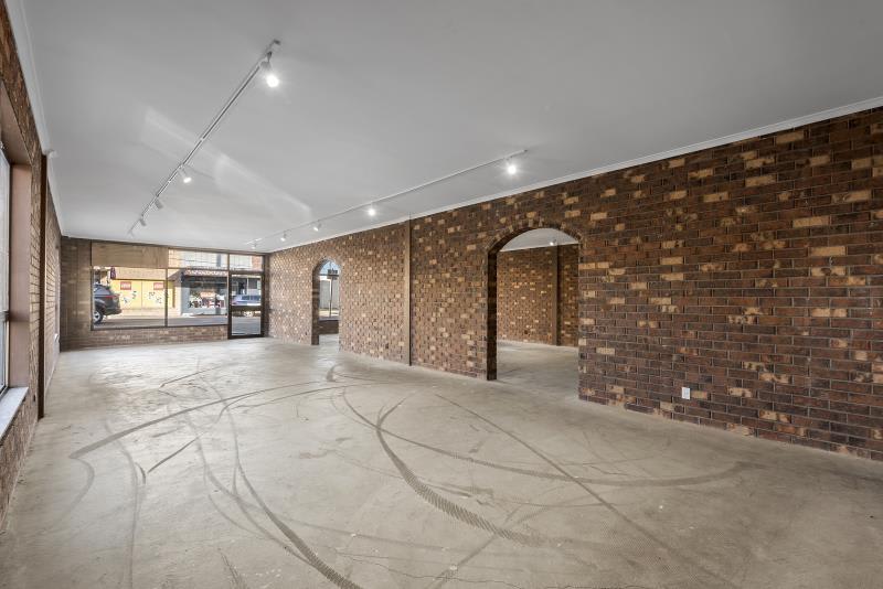 Click to view all images 140-142 Shannon Avenue Geelong West VIC 3218 - Image 3