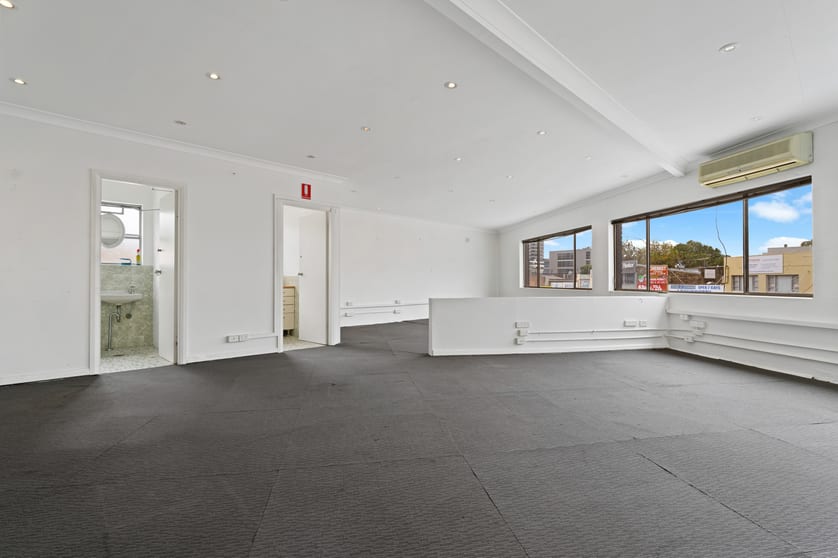 Click to view all images Level 1/657 Pittwater Road Dee Why NSW 2099 - Image 2