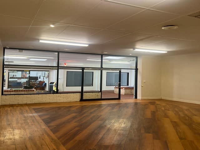 Click to view all images 5/3B Smart Street Mall Mandurah WA 6210 - Image 2