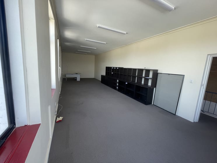 Click to view all images 83 Argus Street Cheltenham VIC 3192 - Image 3
