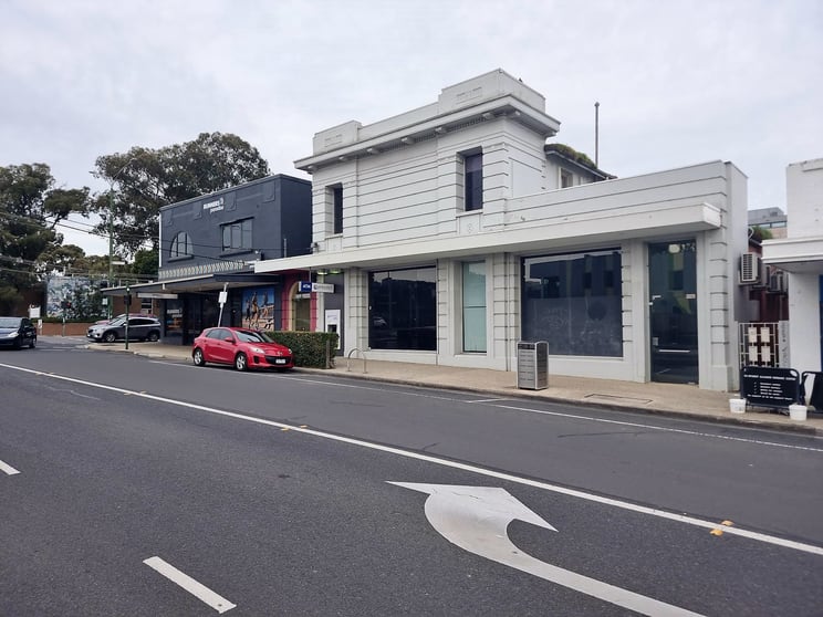 Click to view all images 128 South Parade Blackburn VIC 3130 - Image 2