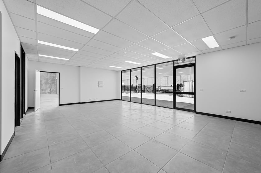 Click to view all images 20 Robbins Circuit Williamstown North VIC 3016 - Image 3