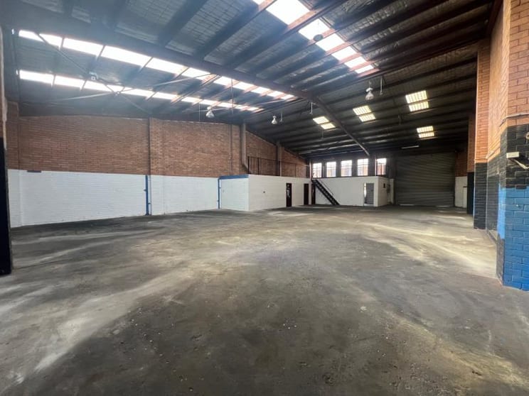 Click to view all images Unit 9/76 Hume Highway Lansvale NSW 2166 - Image 3