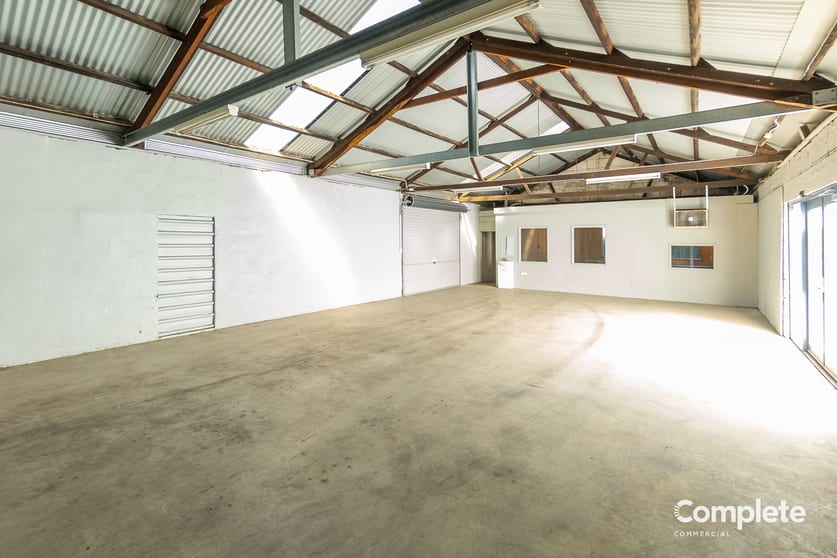 Click to view all images 20 Suttontown Road Mount Gambier SA 5290 - Image 3