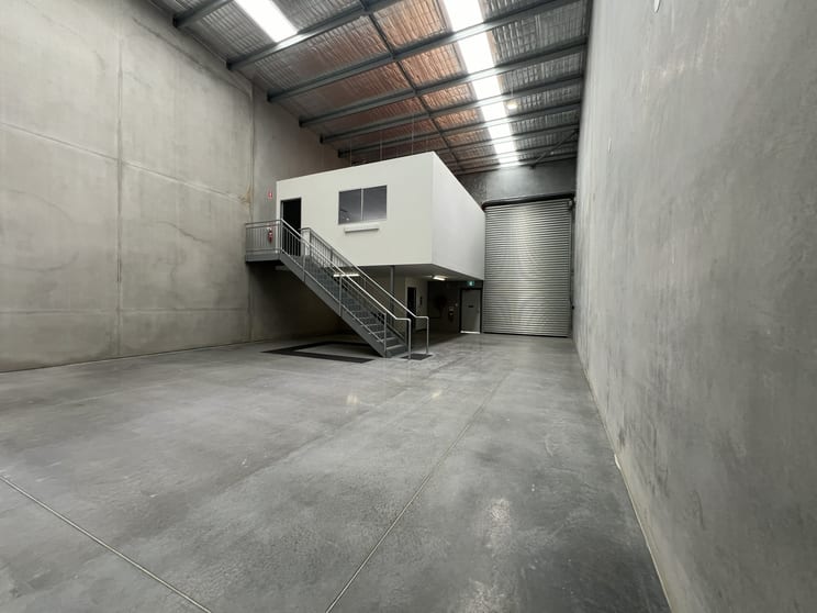 Click to view all images 32/61 Ashford Avenue Milperra NSW 2214 - Image 3