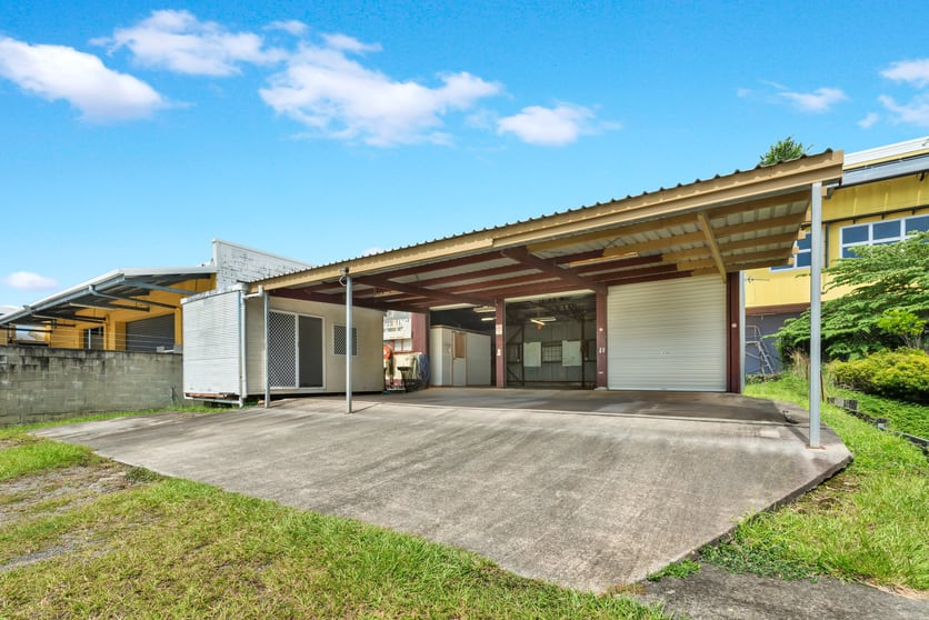 Click to view all images 46 Allen Street Moffat Beach QLD 4551 - Image 3