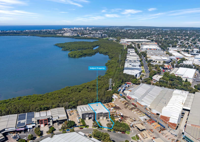 Click to view all images 37 Mangrove Lane Taren Point NSW 2229 - Image 2