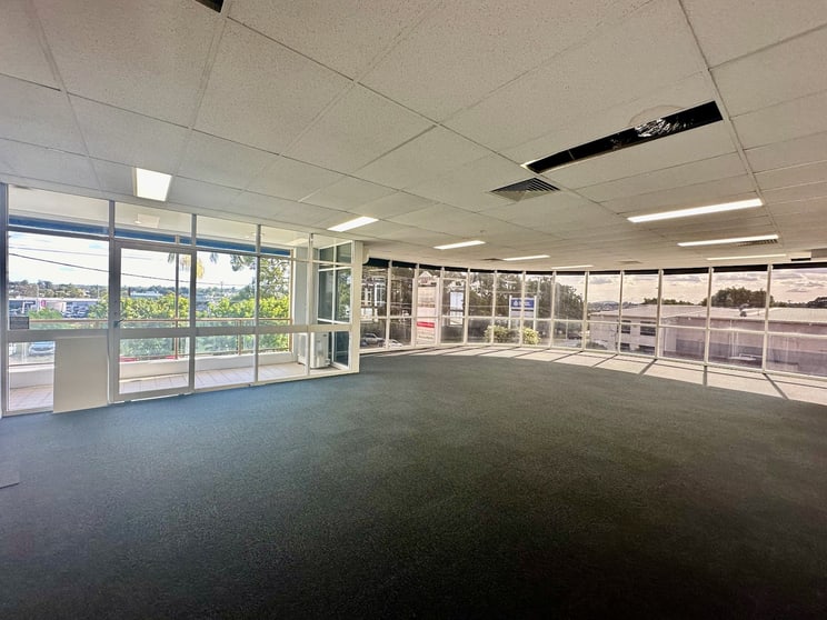 Click to view all images Unit 16/3442 Pacific Highway Springwood QLD 4127 - Image 3