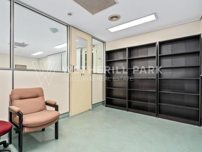 Click to view all images Smithfield NSW 2164 - Image 3