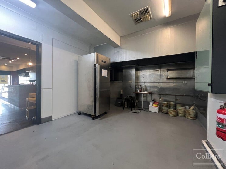 Click to view all images GF/221 Flinders Street Townsville City QLD 4810 - Image 3