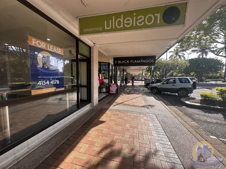 Click to view all images 90A Bourbong Street Bundaberg Central QLD 4670 - Image 1