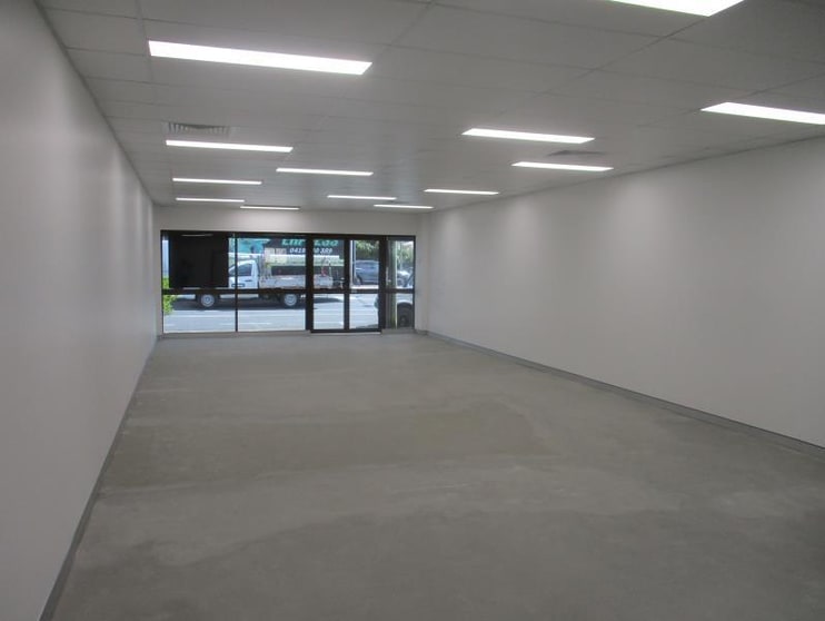 Click to view all images Shop 3/196 Mulgrave Road Westcourt QLD 4870 - Image 3