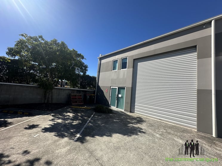 Click to view all images 4/6 Oxley St North Lakes QLD 4509 - Image 1