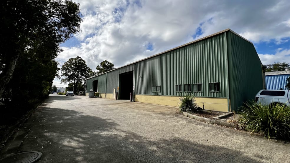 Click to view all images 1/4 Catamaran Road Fountaindale NSW 2258 - Image 1