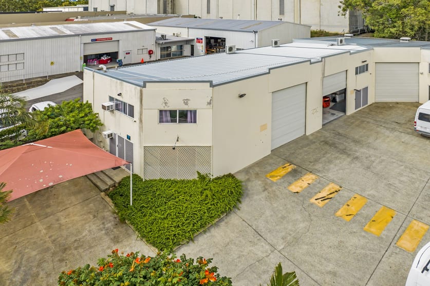 Click to view all images Unit 1/16 Commercial Drive Ashmore QLD 4214 - Image 1
