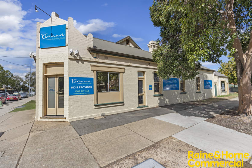 Click to view all images 1-2/94 Morgan Street (Cnr Peter) Wagga Wagga NSW 2650 - Image 3