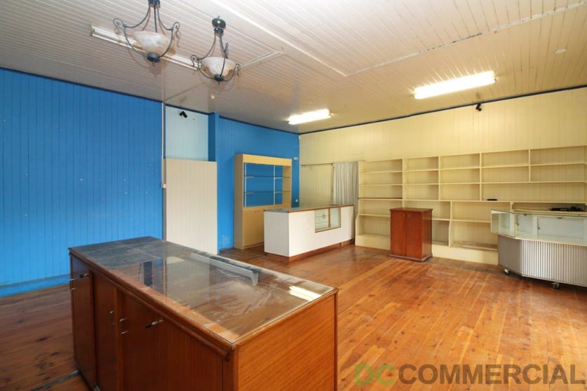 Click to view all images 130 Ruthven Street North Toowoomba QLD 4350 - Image 3
