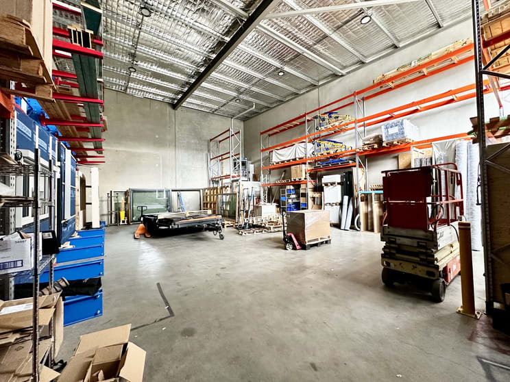Click to view all images Unit 8/8 Beaconsfield Street Fyshwick ACT 2609 - Image 3