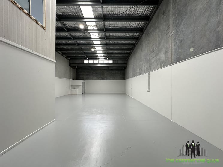 Click to view all images 13/18-20 Cessna Dr Caboolture QLD 4510 - Image 3