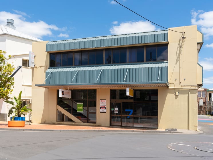 Click to view all images 2/7 Carrington Street Lismore NSW 2480 - Image 1