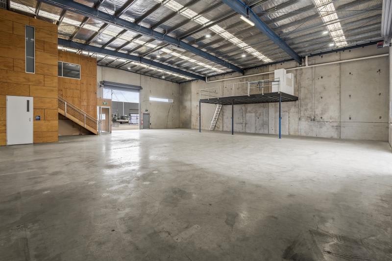 Click to view all images 12 Dendle Street/12 Dendle Street Grovedale VIC 3216 - Image 2
