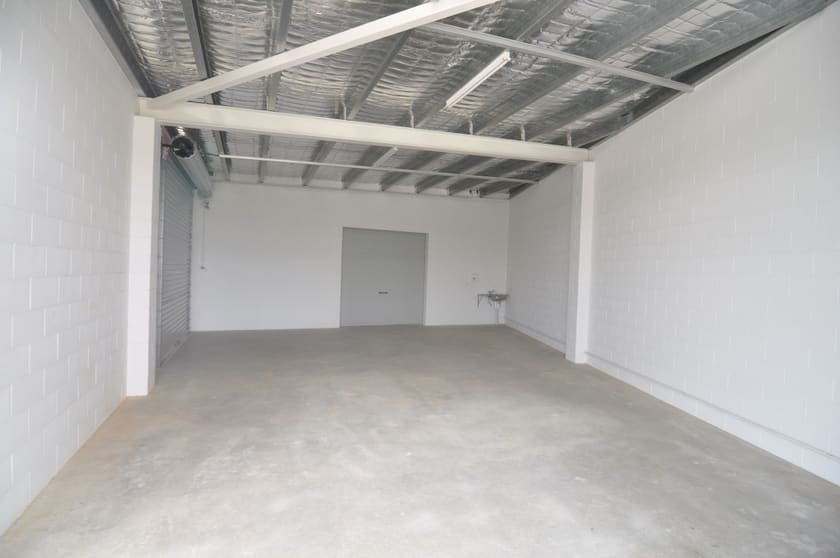 Click to view all images 2/37 Civil Road Garbutt QLD 4814 - Image 3