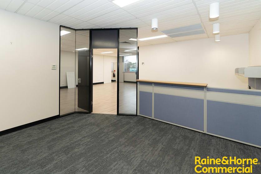 Click to view all images Suite 1/11-15 Baylis street Wagga Wagga NSW 2650 - Image 1