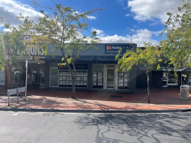 Click to view all images 184 Main Street Croydon VIC 3136 - Image 3