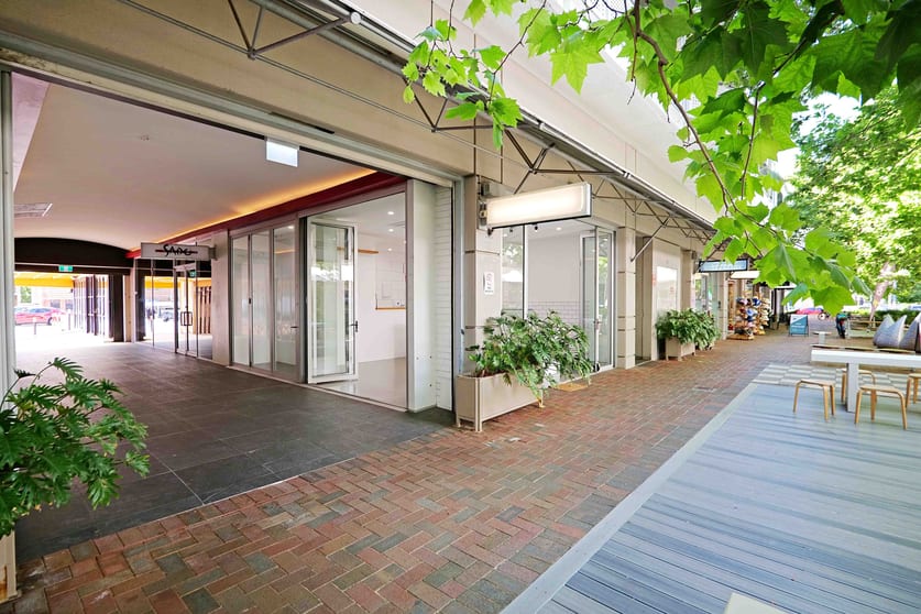 Click to view all images 1-26 Avion Way Claremont WA 6010 - Image 1