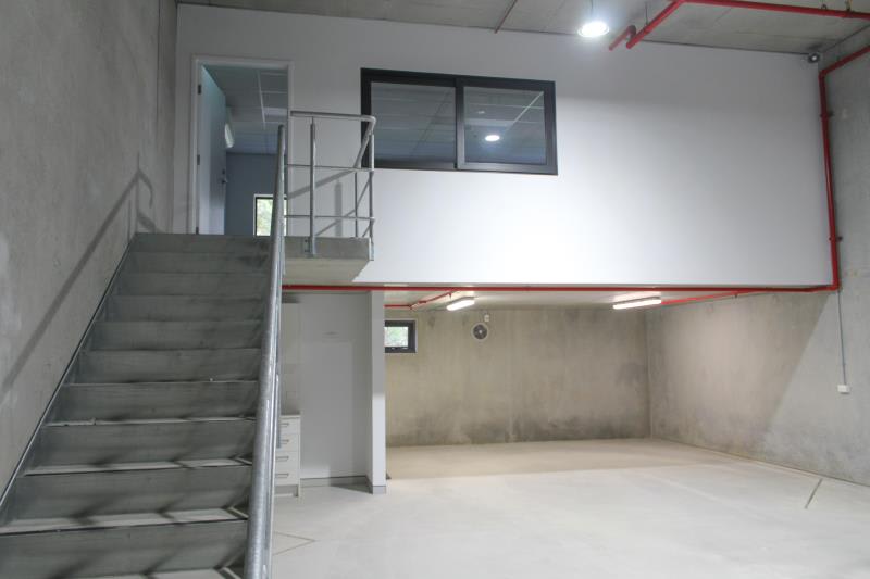 Click to view all images Unit 25/2 The Crescent Kingsgrove NSW 2208 - Image 2
