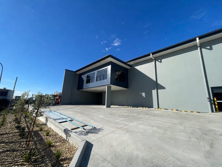 Click to view all images 21 - 23 Indigo Loop Yallah NSW 2530 - Image 2