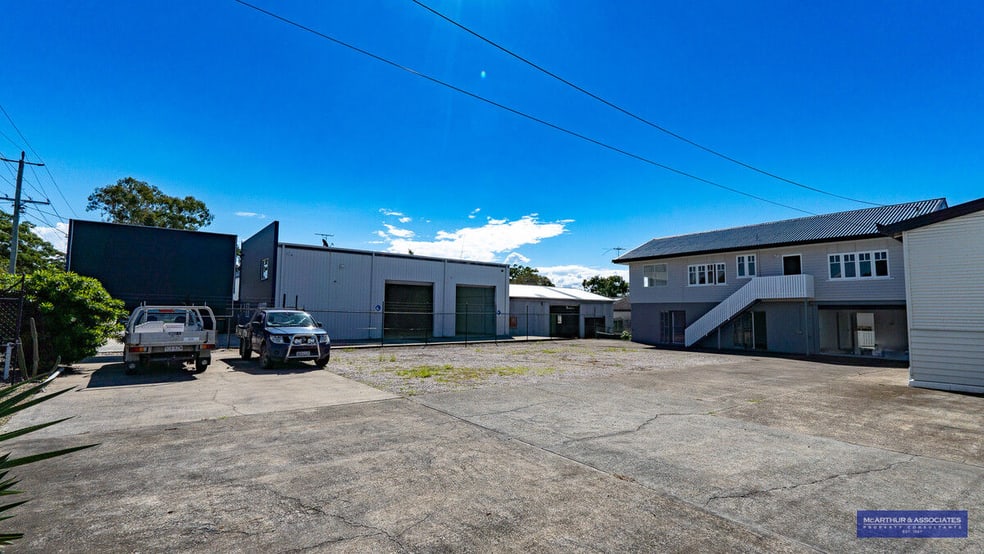 Click to view all images 54 Klingner Road Redcliffe QLD 4020 - Image 2