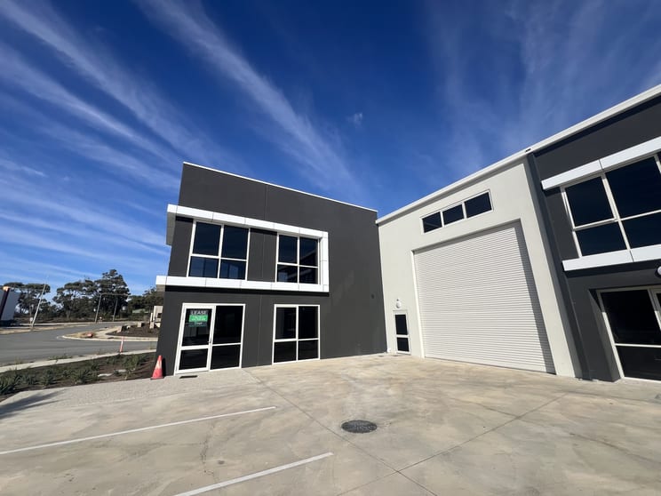 Click to view all images 11 Pinnacle Drive Neerabup WA 6031 - Image 1