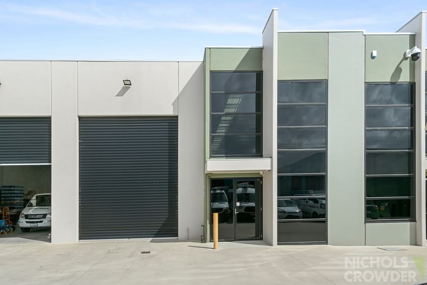 Click to view all images 5 Lomandra Place Tyabb VIC 3913 - Image 1