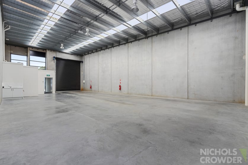 Click to view all images 5 Lomandra Place Tyabb VIC 3913 - Image 3