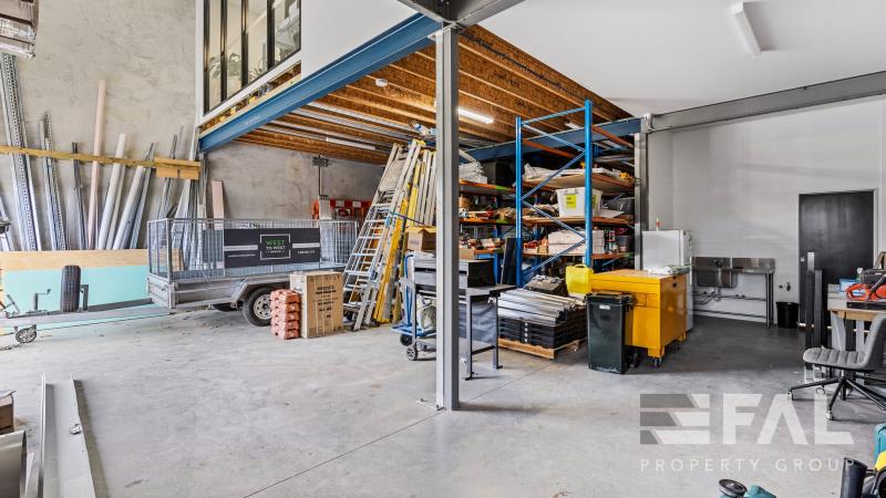 Unit 4/252 Earnshaw Rd Northgate QLD 4013 - Image 2