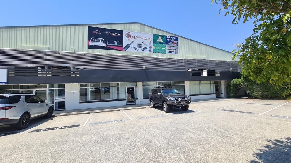 Click to view all images 2/919-925 Nudgee Road Banyo QLD 4014 - Image 1