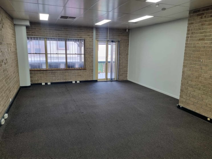 Click to view all images First Floor/138 Beaumont Street Hamilton NSW 2303 - Image 2