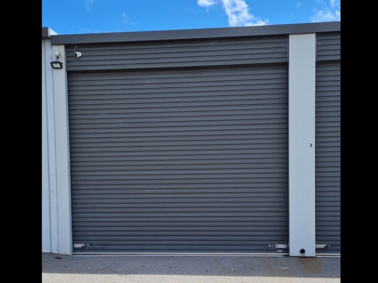 Click to view all images UNIT 2/95 ROBINSON AVENUE Belmont WA 6104 - Image 2