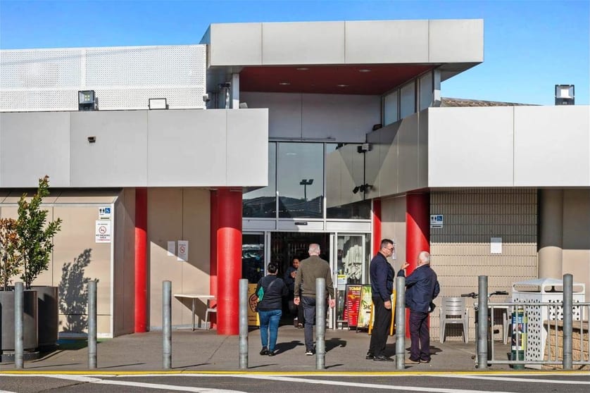 Click to view all images 11/22 McKimmies Road Lalor VIC 3075 - Image 3