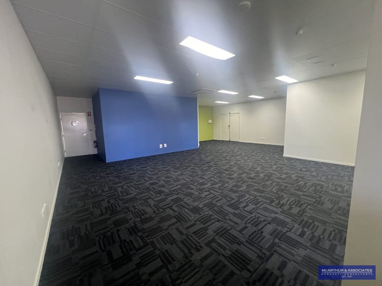 Click to view all images Rockhampton City QLD 4700 - Image 2