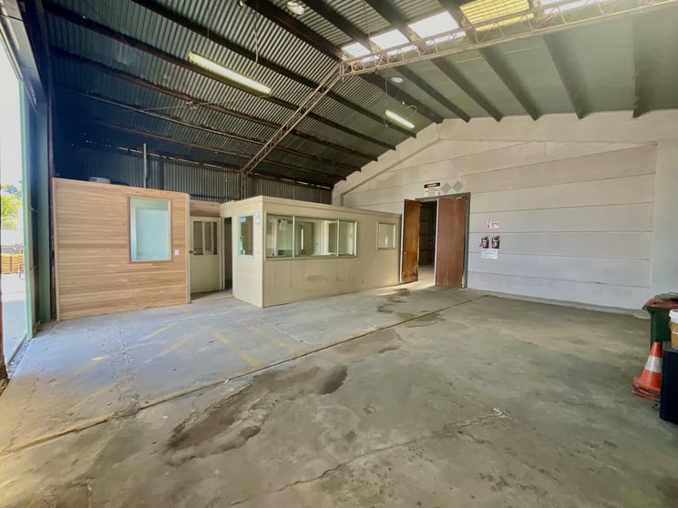 Click to view all images 8 Hay Avenue Wangaratta VIC 3677 - Image 2