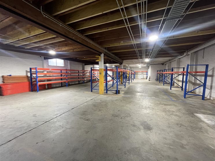 Click to view all images Unit 1/37 Stanley Street Peakhurst NSW 2210 - Image 2