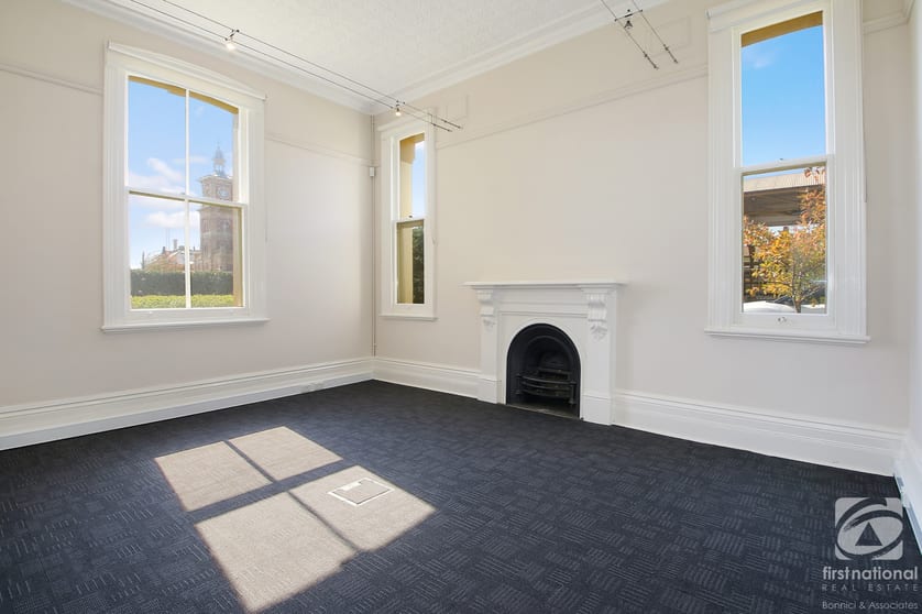 Click to view all images 30 Railway Place Albury NSW 2640 - Image 3