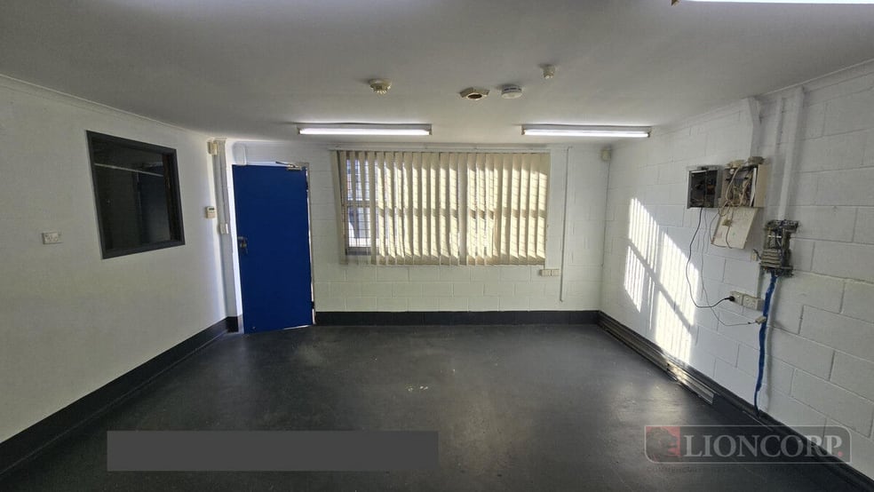Click to view all images East Brisbane QLD 4169 - Image 3
